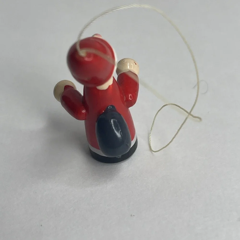 Vintage Set Of 21 Wooden Hanging Christmas Ornaments Some Have Damage See‎ Pics